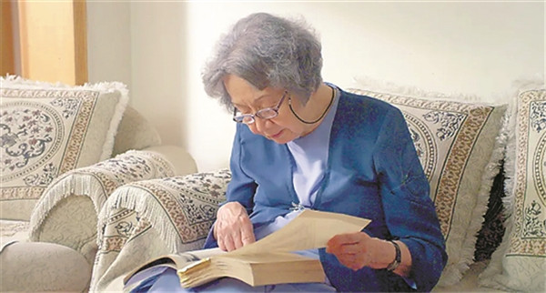 凯旋！金鸡闪耀广州塔 影人欢欣说豪情