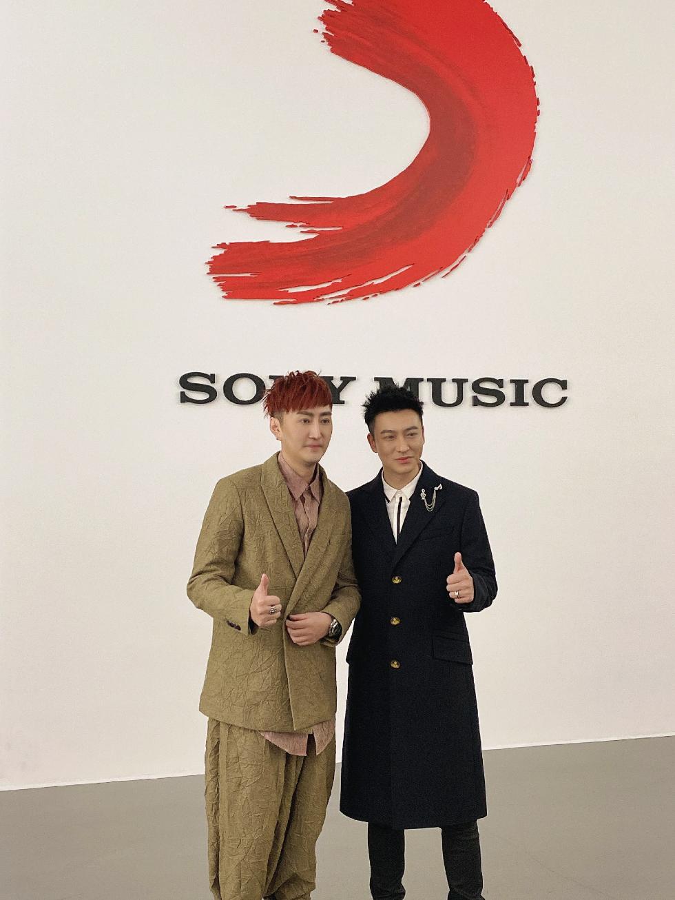 光泽携手信乐团推出全新单曲《寥寂患者》