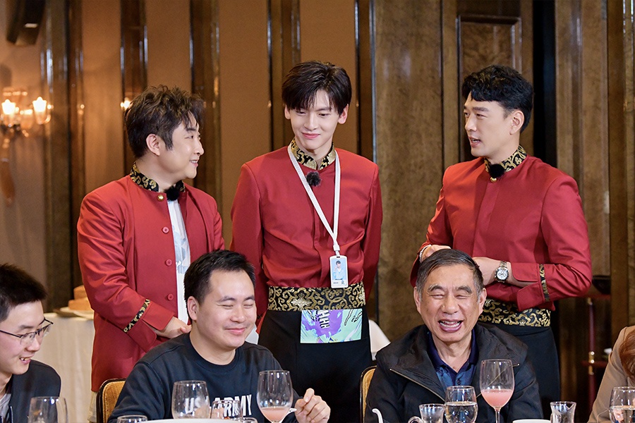 《神奇公司在哪里》致敬无名英雄 杨迪杨超越献上家的味道