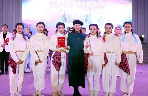 东莞办抖音流量王总决赛 全国16支队伍同台竞技,逾500万人在线关注