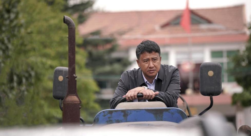 杨亚洲新剧《经山海》杀青央视《大幕开启》揭幕拍摄之旅