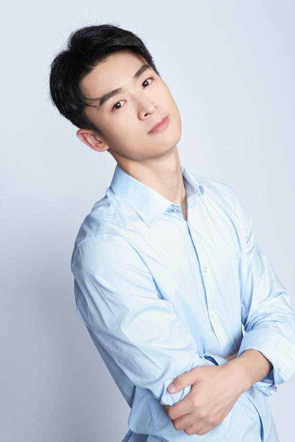 黎星晋级《舞蹈风暴》决赛 为自闭症发声哽咽落泪