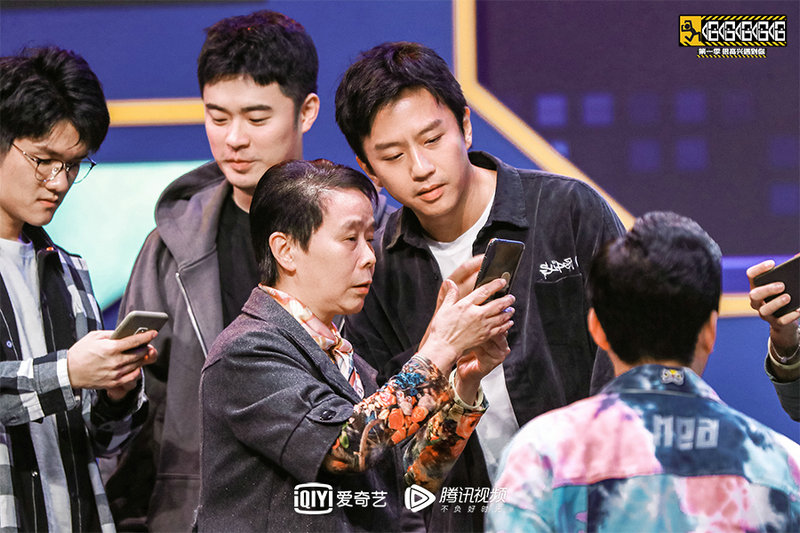 《哈哈哈哈哈》活到老玩到老出现热爱之心