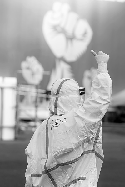 《生命之证》：全景式地出现战疫进程