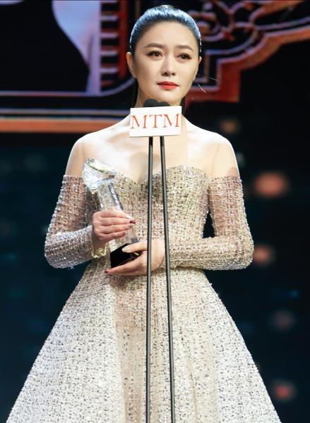 田海蓉获澳门国际电影节最佳女配角奖 演技博识获赞