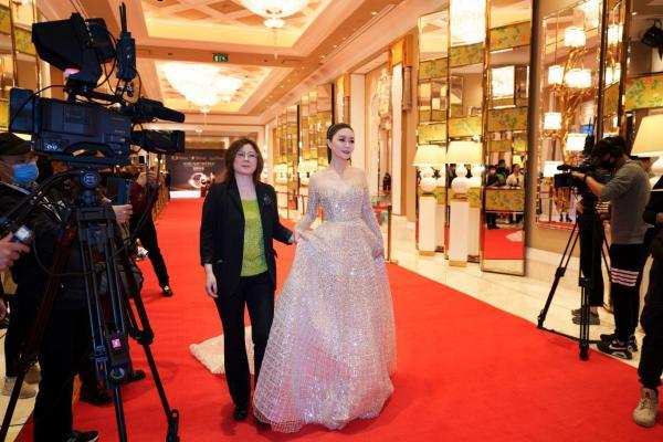 田海蓉获澳门国际电影节最佳女配角奖 演技博识获赞