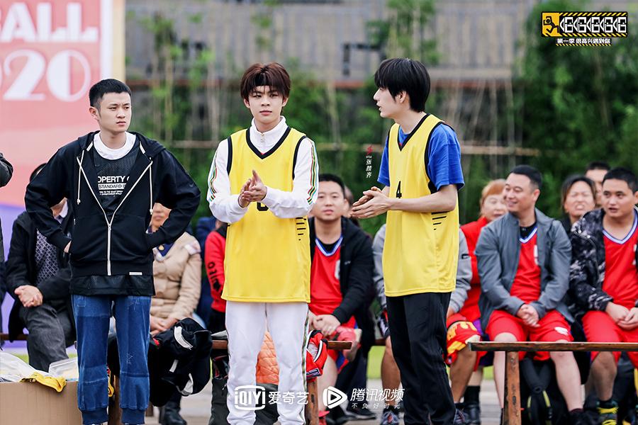 《哈哈哈哈哈》5h旅行团体验重庆坝坝宴 旧日回忆令人感慨万千