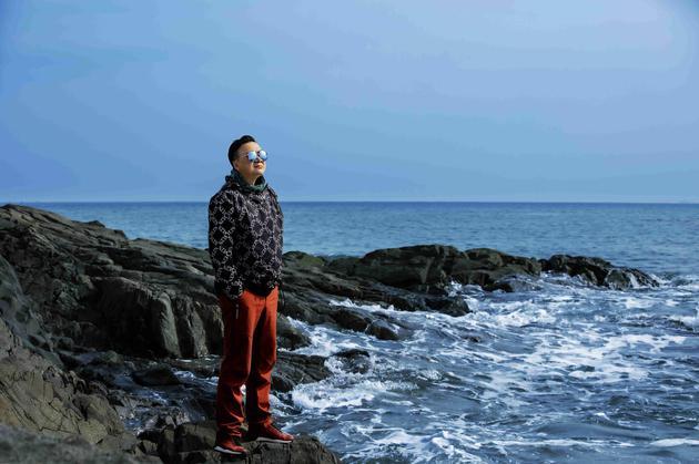 《巡回查看组》导演、总监制李路