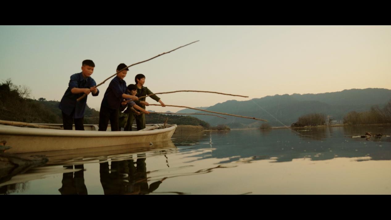 汉鼎微电影《爸爸的江湖》以“垂钓人”角色延续“父子”间温情陪伴