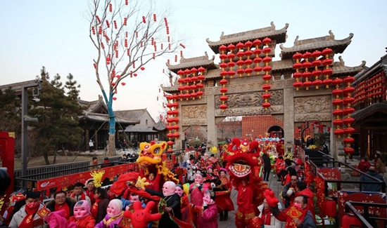 百位艺人齐聚 《2021东西南北贺新春》即将播出