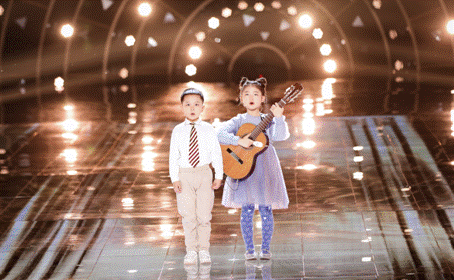 李健登《经典咏传播》唱清华校训改编版《我的祖国》被震撼唱响