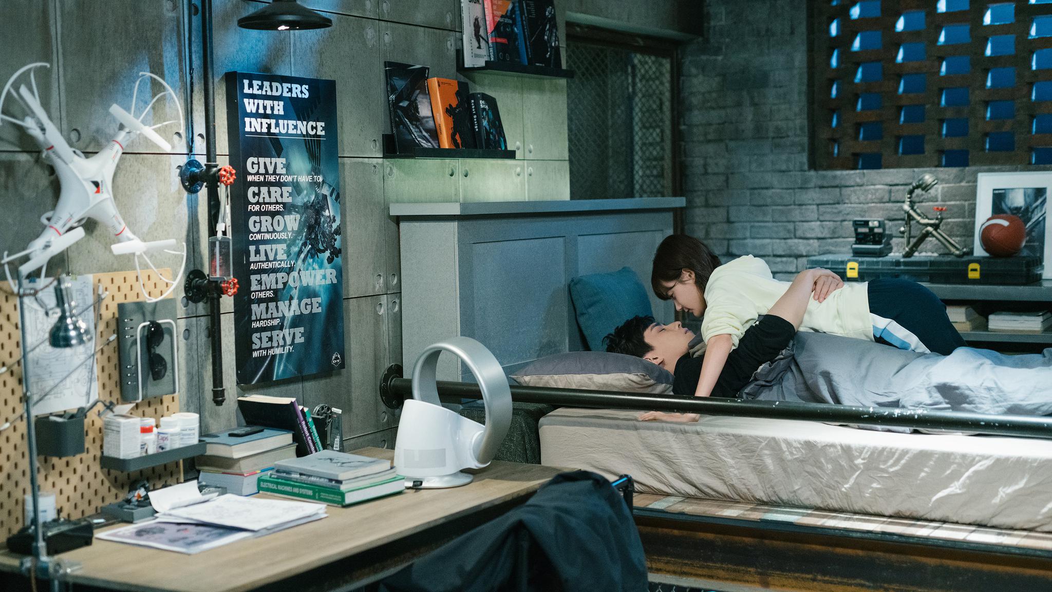 《我的时代，你的时代》燃甜承袭 胡一天李一桐双强逐梦荣耀并肩