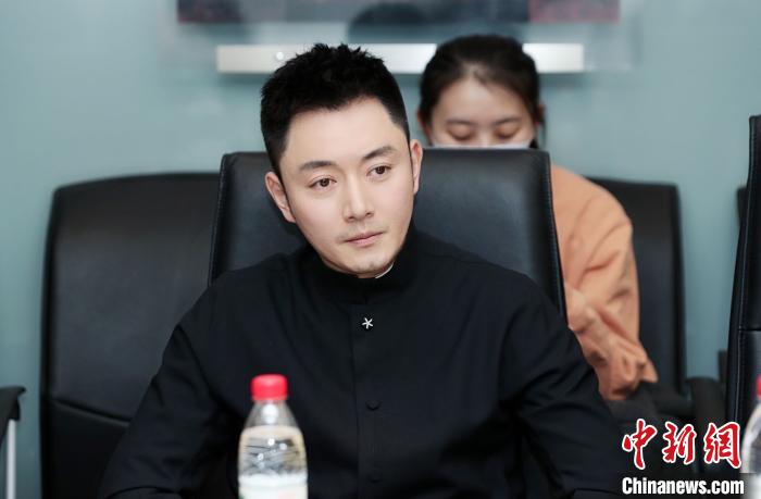 《千顷澄碧的时代》研讨会在京举办全景呈现“扶贫攻坚”