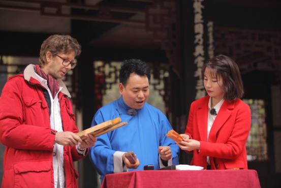 央视近年《谎言春节》探索多样年俗 全球观众云端共享“欢乐春节”