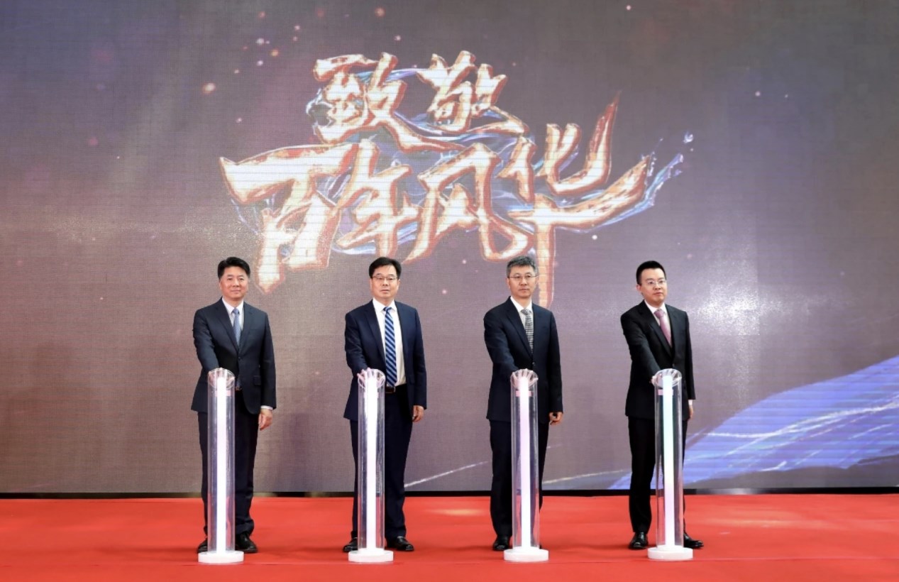 献礼节目《致敬百年风华》召开新闻发布会 青年演员种丹妮以先容人身份出席