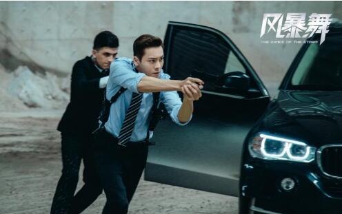 《风暴舞》热播 科幻与科技质感完美连系