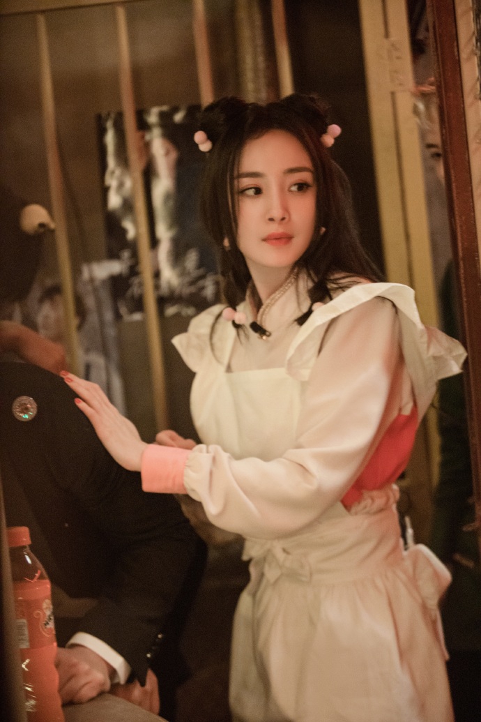 《密室大逃脱》杨幂二次元造型乖巧可爱