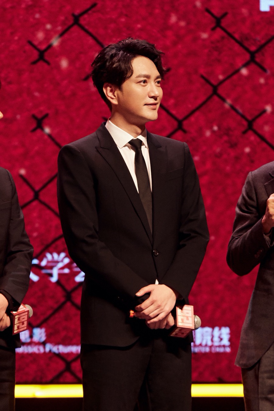 王仁君亮相电影《1921》发布会 致敬领袖精神