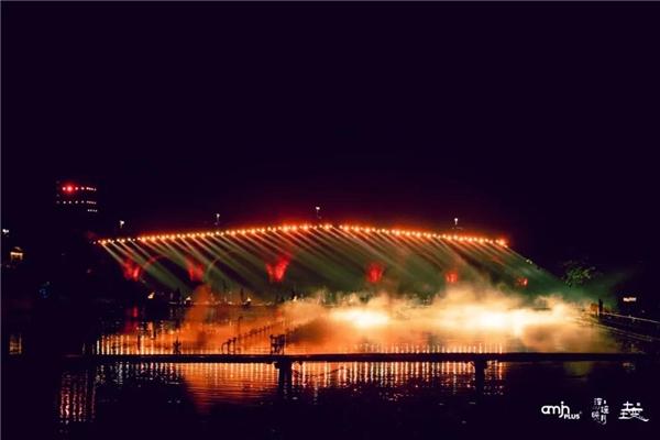 景德镇《垚变·72》鸿潭宋韵 光影与瓷文化完美连系