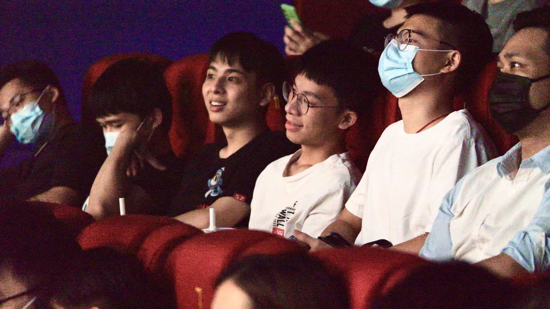 电影《我的体育教师》路演络续，观众个个“入戏”深