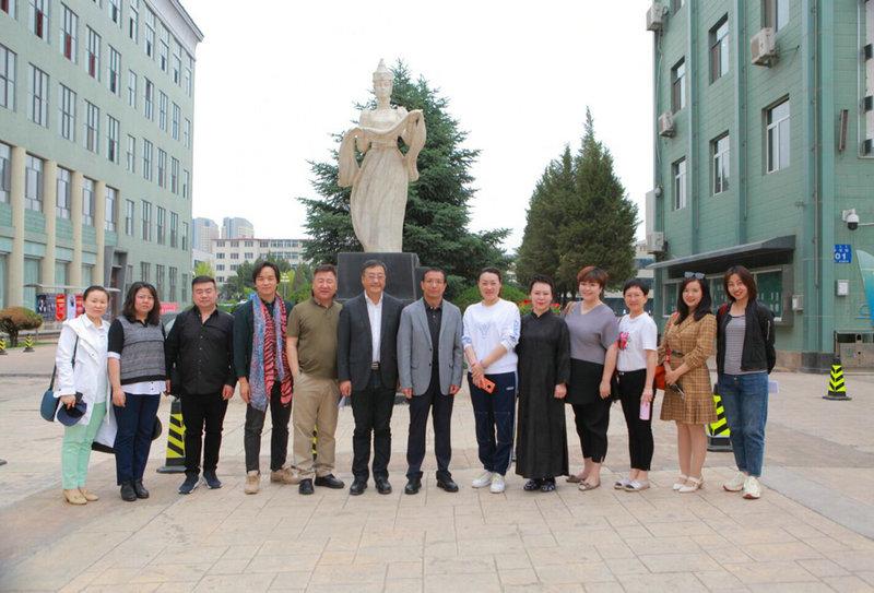 《百年伟业·红歌中国行》巡演音乐会走进内蒙古呼和浩特