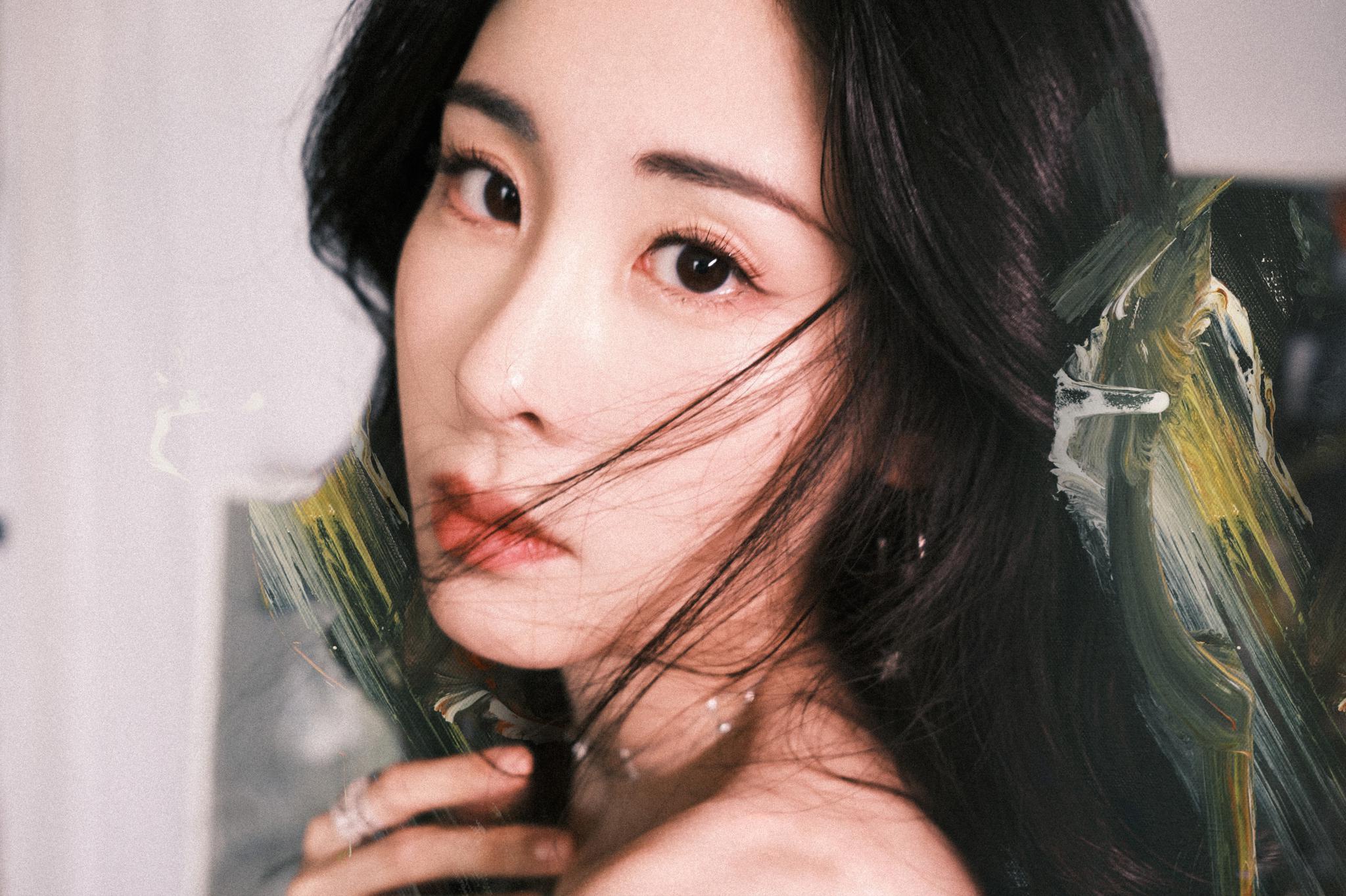 张碧晨压轴演唱《光的方向》