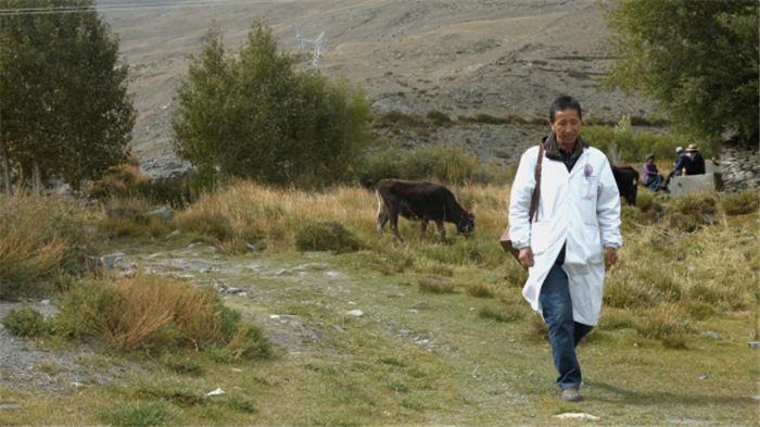 纪录片《西藏医事》离天空最近的生命故事