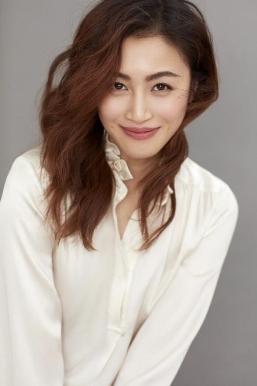 《关于我妈的一切》上映 韩云云饰演弟媳“烟火气”温暖人心