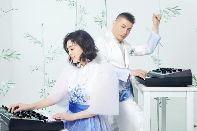 古风新姿态——东方神话组合穿越江湖 飒爽来袭