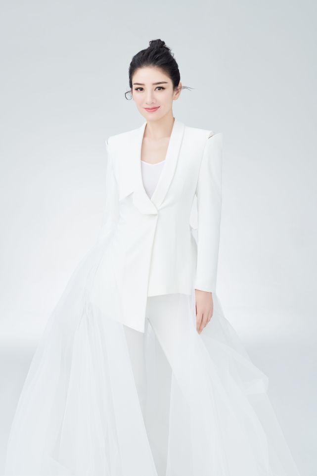 电影《爸爸妈妈别离开我》开机发布会