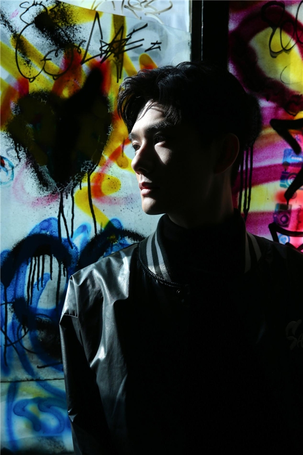 《缄默的证明》开播 孙熹之曝悬疑氛围感写真