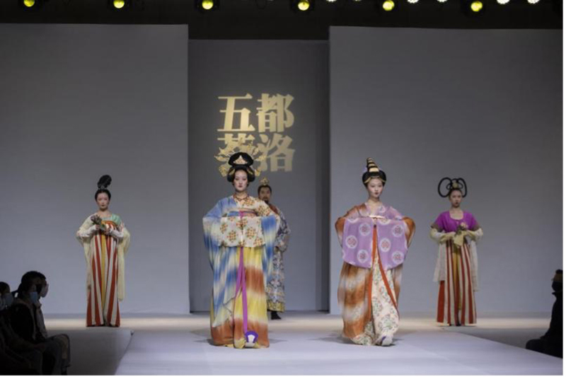 《万里走单骑》第二季让“世遗”与生活联络