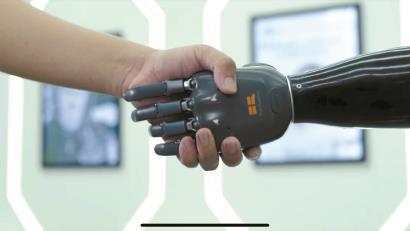 《智造美好生活》讲述新时代科技变幻生活的美好故事