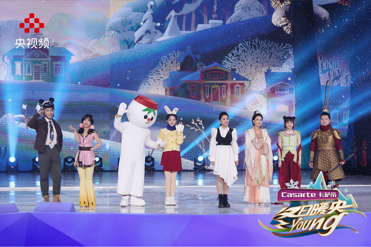 《冬日暖央young》让40余位总台主持人各亮冰雪绝活