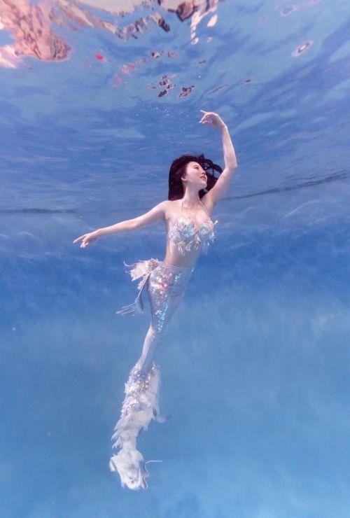 曹星儿专辑《星世界》上线 融合差异曲风表达情感