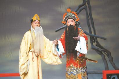 行进中的戏曲之光,在小剧场迸发新时代花火