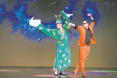 行进中的戏曲之光,在小剧场迸发新时代花火