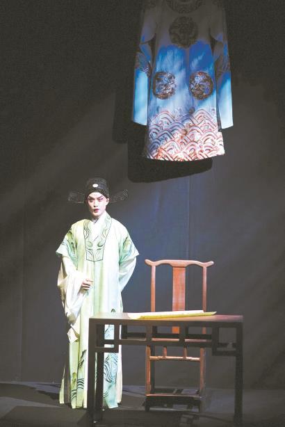 行进中的戏曲之光,在小剧场迸发新时代花火