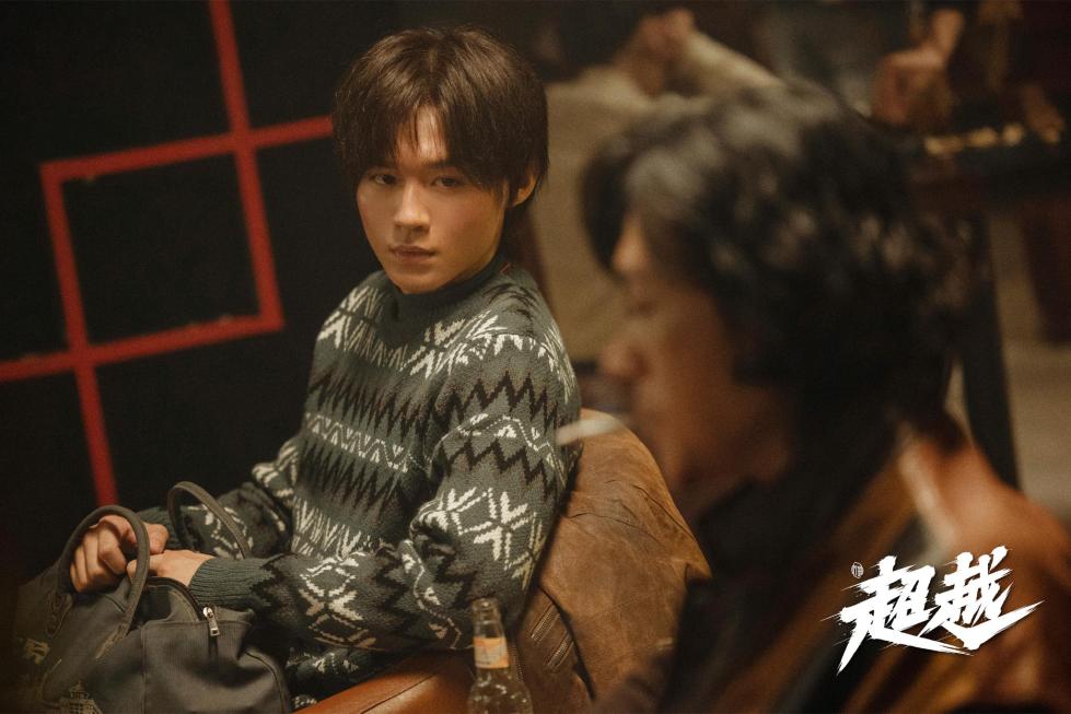 央视开年大剧《超越》正式开播 三代短道速滑人热血集结为国争光
