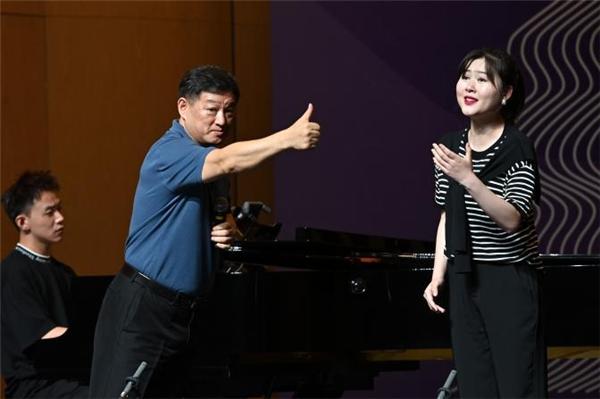 第三届深圳声乐季推出巨匠课 践行为“文化自信”筑梦腾飞