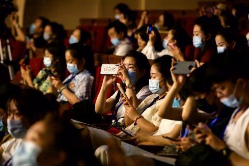 第三届深圳声乐季推出巨匠课 践行为“文化自信”筑梦腾飞