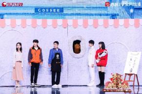 2022东方卫视春节晚会用欢笑传递时代温度