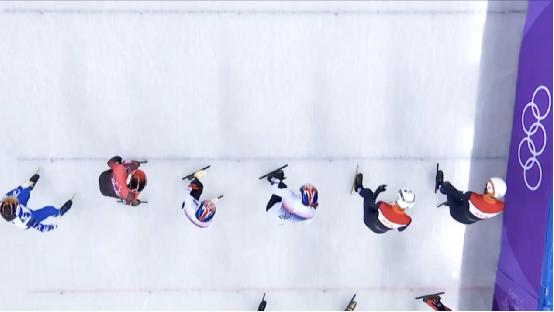 “欢乐春节”云端文艺盛典上演 中国元素新演绎