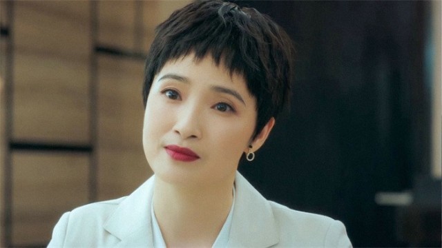 《盛装》还原职场生态,龚蓓苾演绎“她”力量