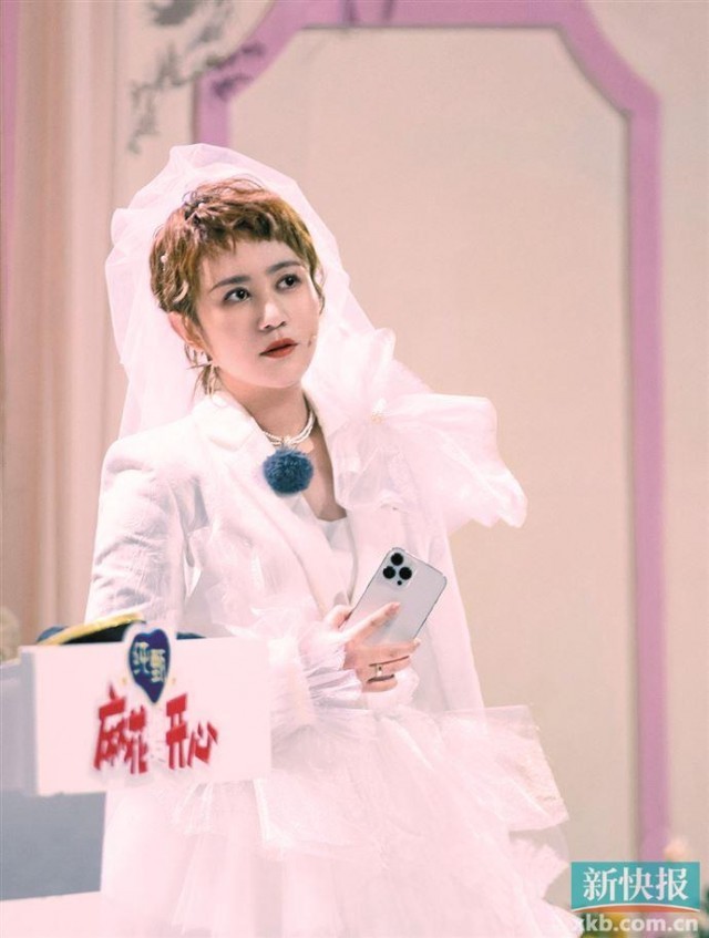 沈腾马丽携“麻花家族”上演“年度大戏”