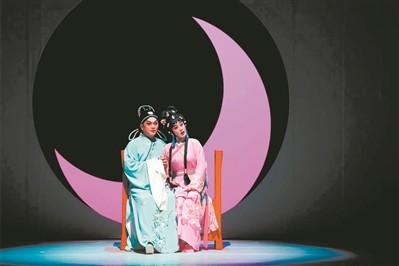 小剧场粤剧新编 重构经典吸引年轻观众