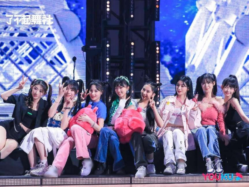 《了不起！舞社》编舞师与队员梦幻联动