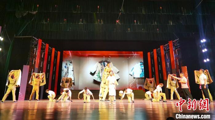 新疆首部援疆题材诗歌剧《石城印记》公演