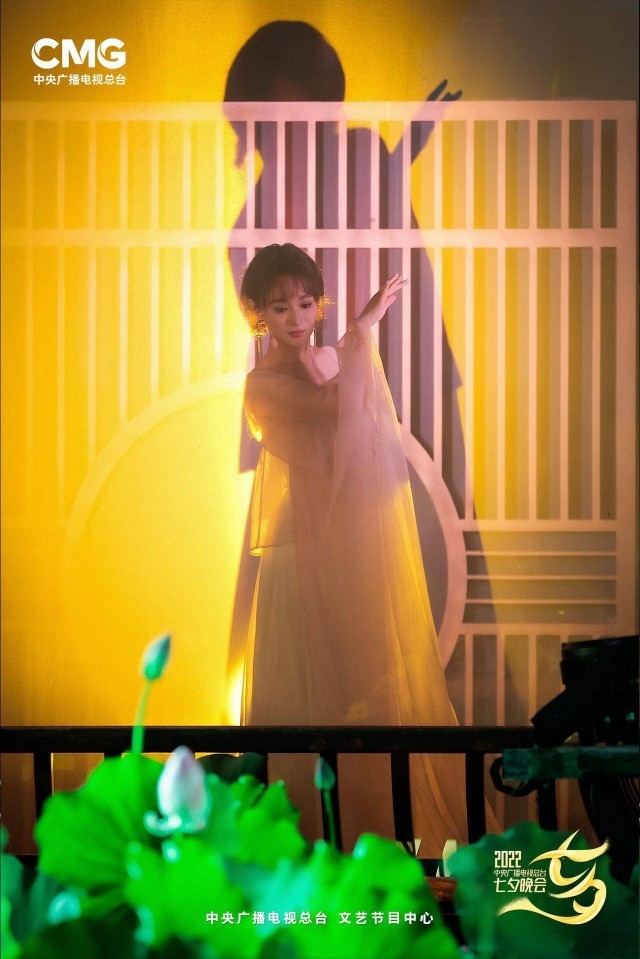 刘洋洋《万世一回眸》唱出了中国人的含蓄美