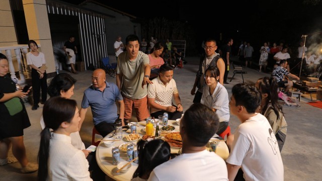 《乡醇》顺利杀青 振兴乡村建设 鼓励返乡创业